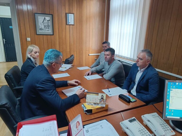 ЕТИЧКИ ОДБОР ОДРЖАО СЈЕДНИЦУ - СКУПШТИНА ГРАДА ПРЊАВОР